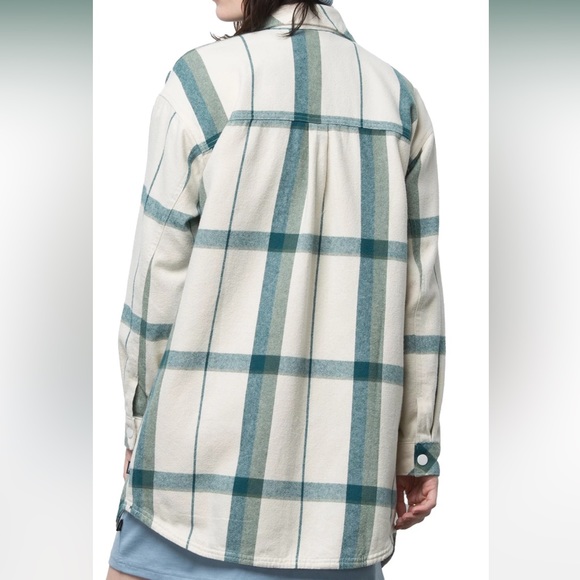 Vans Women's Hal Plaid Shacket Top - Picture 2 of 7